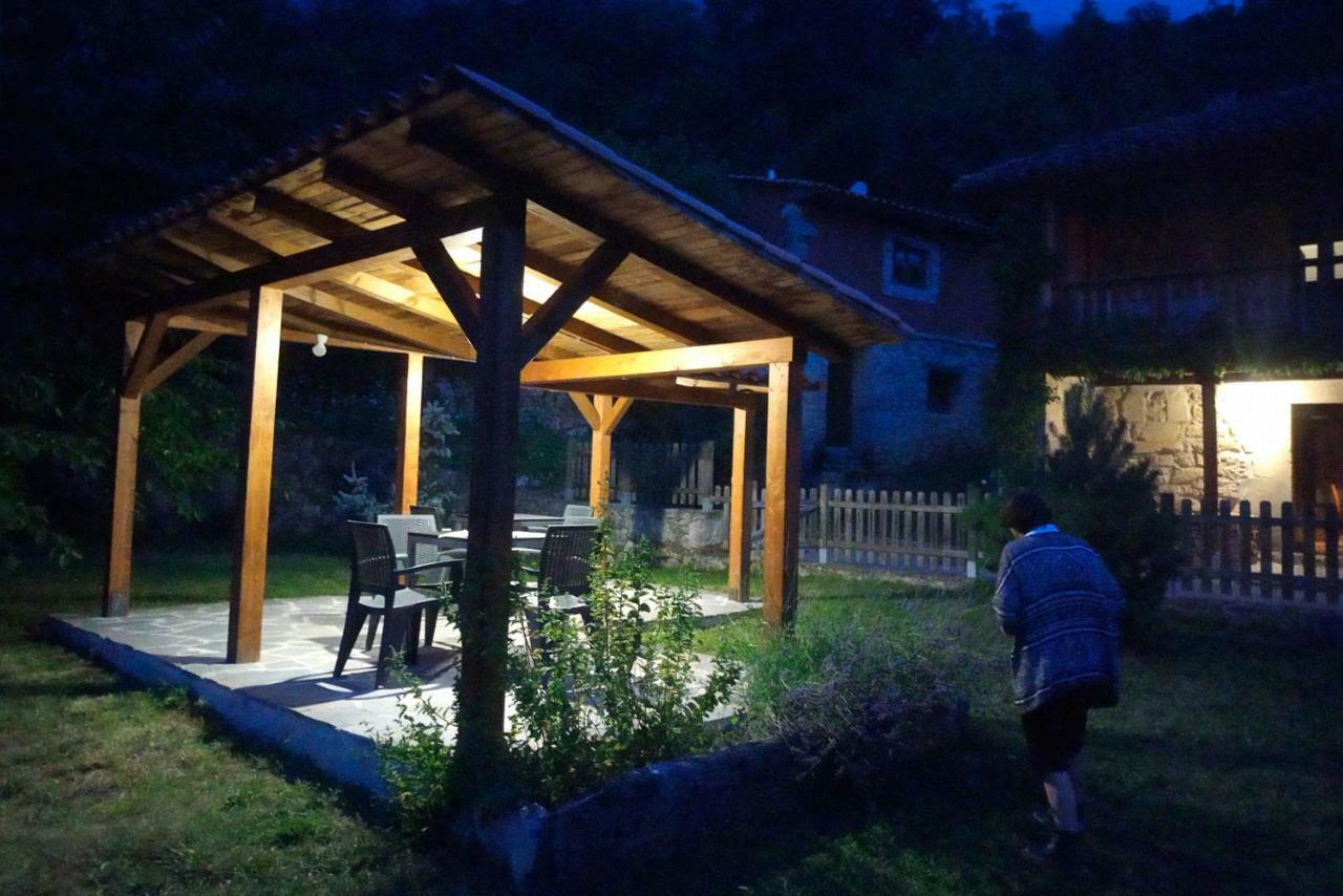 Hotel Rural Llerau Ponga Kültér fotó